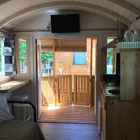 Camping L'Alguer Les Planes d'Hostoles Kültér fotó